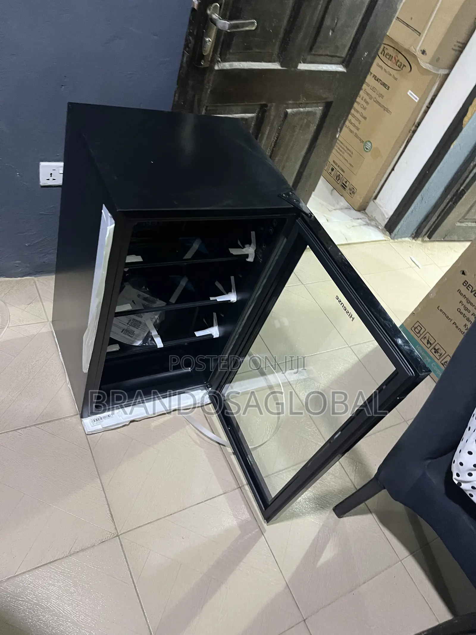 Hisense 91 Litres Beverage Storage Chiller JC-94