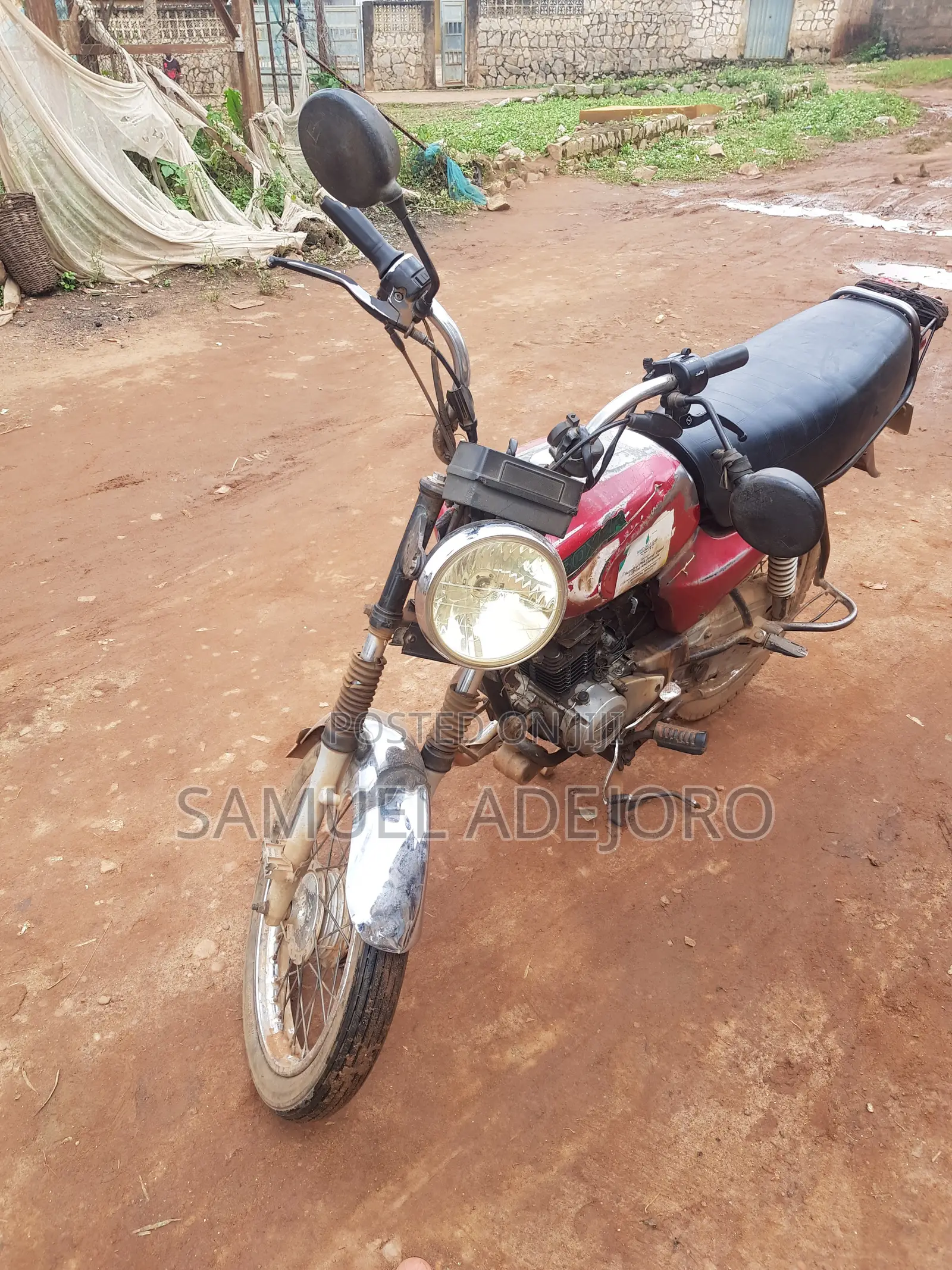 Bajaj Boxer 2015 Red
