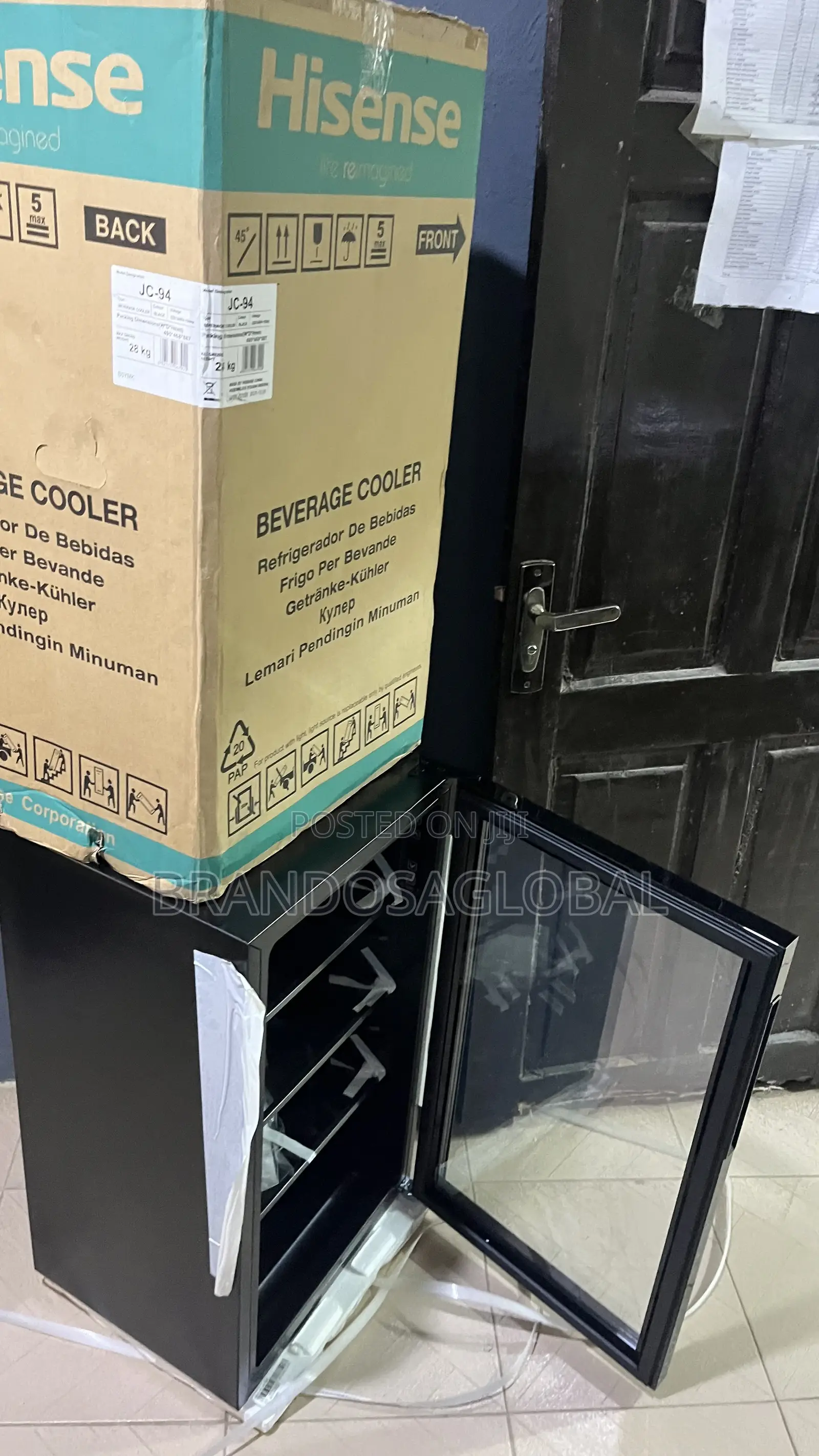 Hisense 91L Mini Drinks Refrigerator JC-94