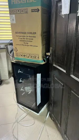 Hisense JC-94 Beverage Display Fridge 91 Litres