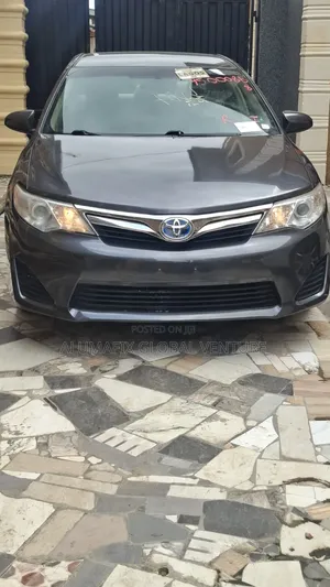 Toyota Camry 2012 Gray