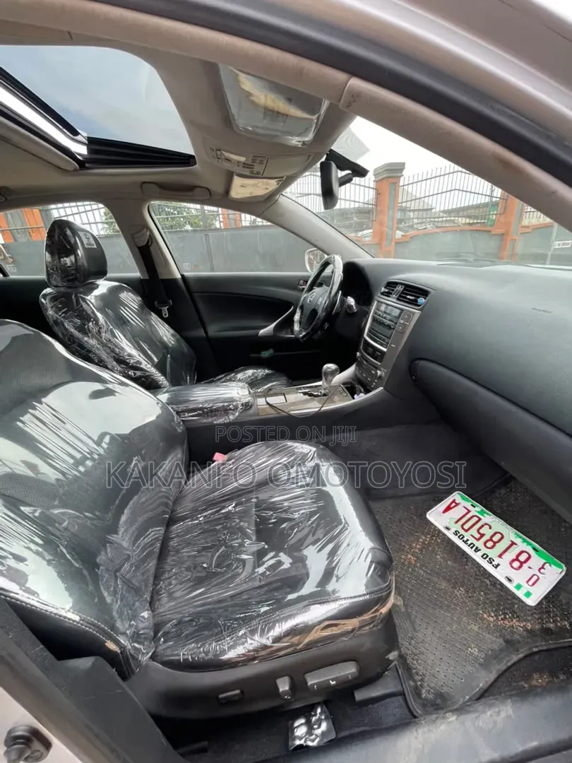 Lexus IS 2010 Silver