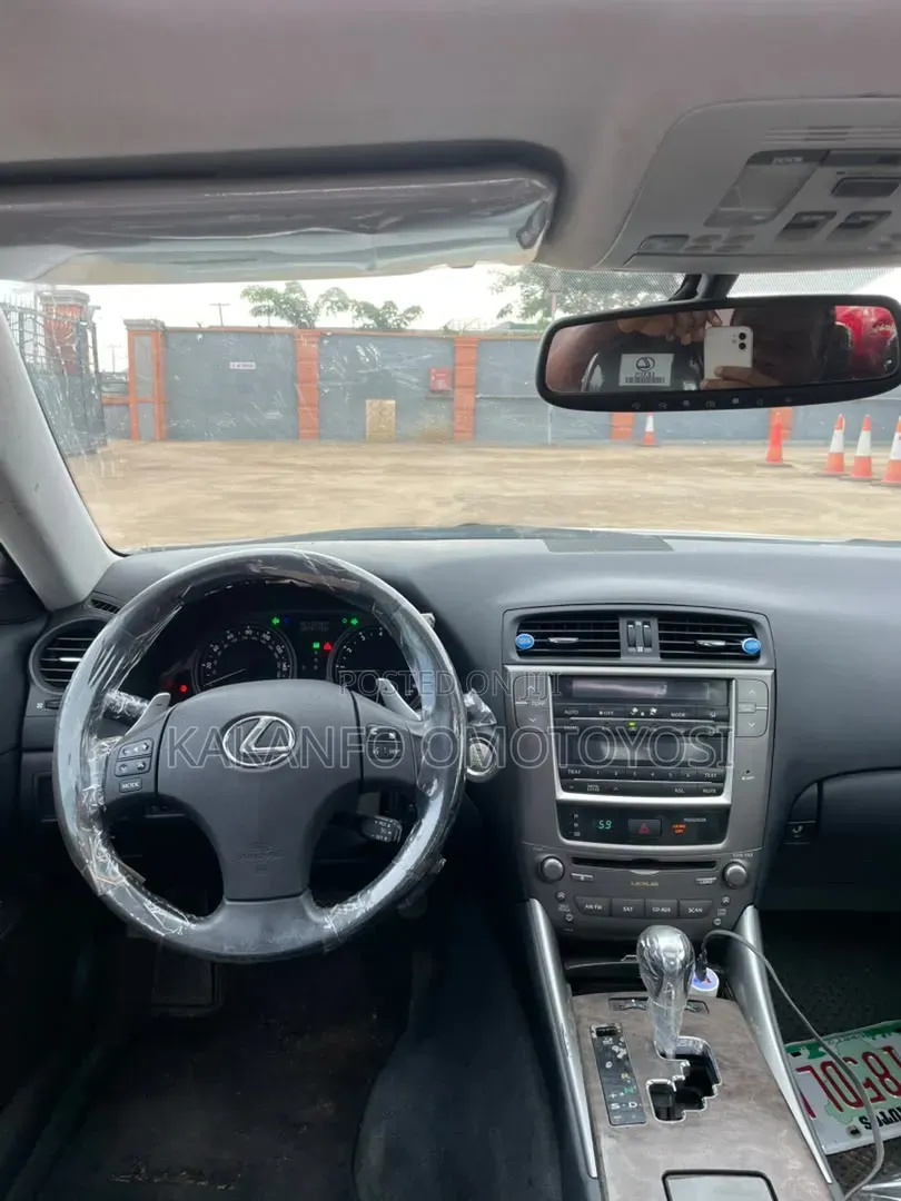 Lexus IS 2010 Silver
