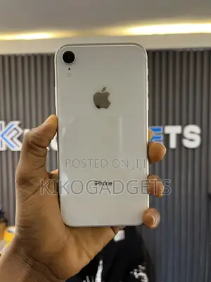 Apple iPhone XR 128 GB White