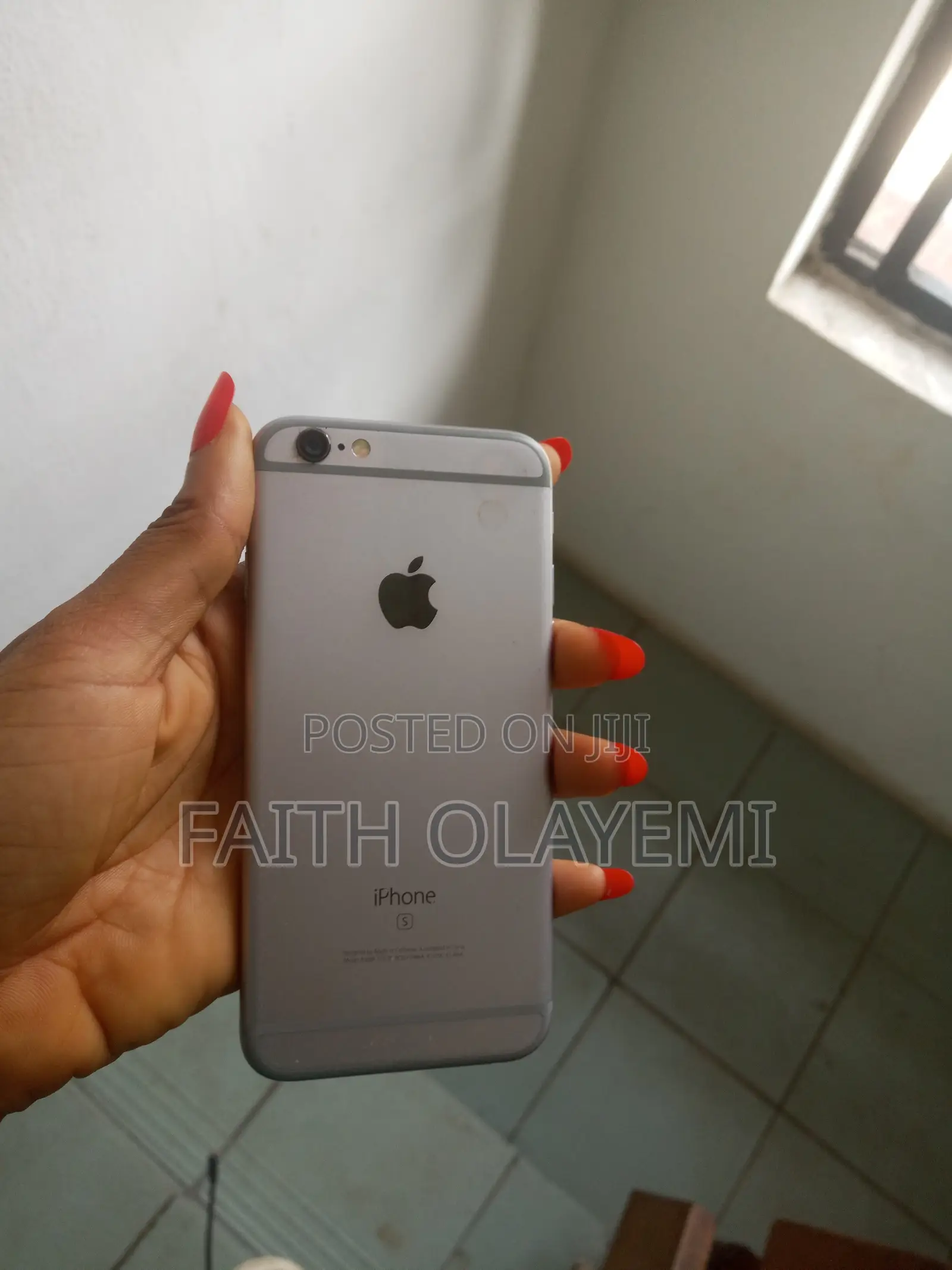 Apple iPhone 6s 64 GB Silver