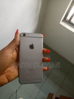 Apple iPhone 6s 64 GB Silver
