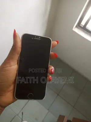 Apple iPhone 6s 64 GB Silver