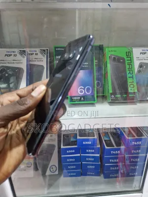 Samsung Galaxy S10e 128 GB Black