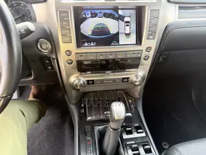 Lexus GX 460 2021 Gold
