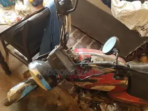Bajaj Boxer 2015 Red