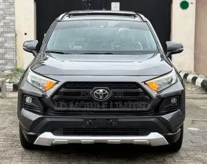 Toyota RAV4 XLE Premium 2021 Matt Black