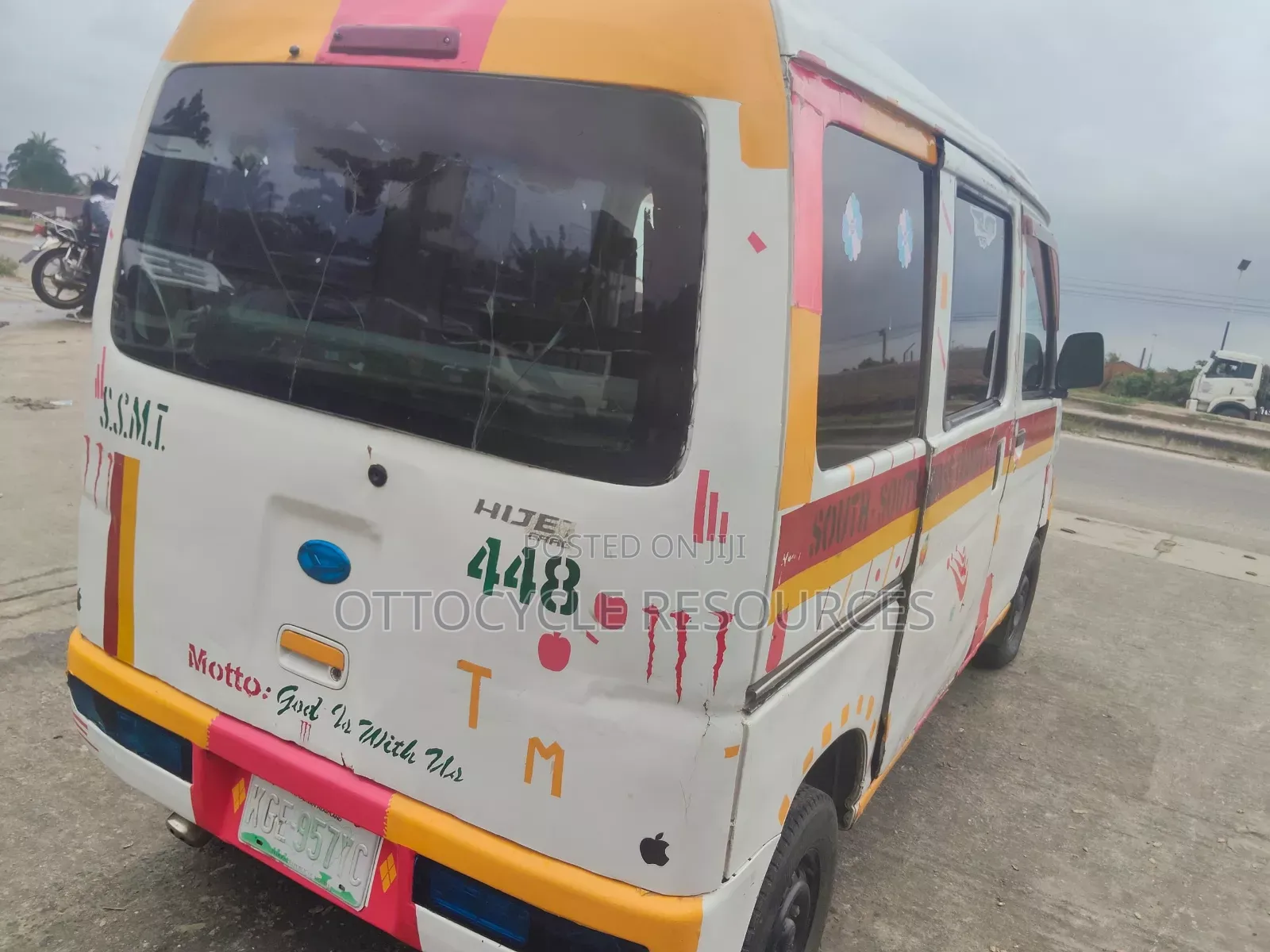 Daihatsu Hijet 2019 White