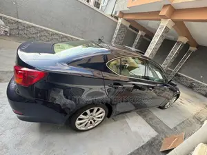 Lexus IS 2008 Blue