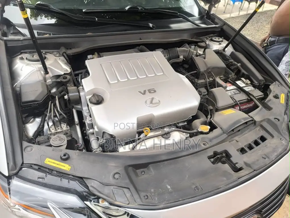 Lexus ES 2014 Silver