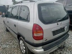 Opel Zafira 2008 Silver