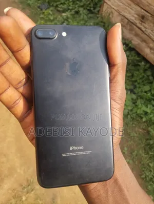 Apple iPhone 7 Plus 32 GB Black