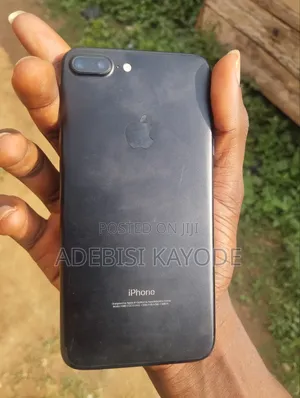 Apple iPhone 7 Plus 32 GB Black