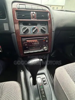 Toyota Avensis 2003 Silver
