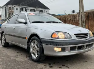 Toyota Avensis 2003 Silver