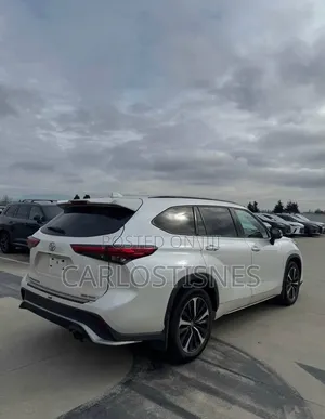 Toyota Highlander XSE 2021 White