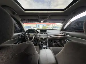 Honda Accord 2.0i Automatic 2009 Red