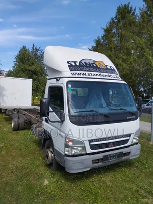 Mistibish Canter Fuso