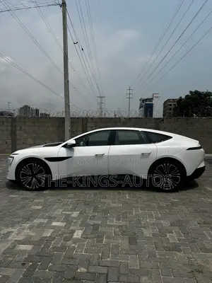 New Avatr 12 2025 White
