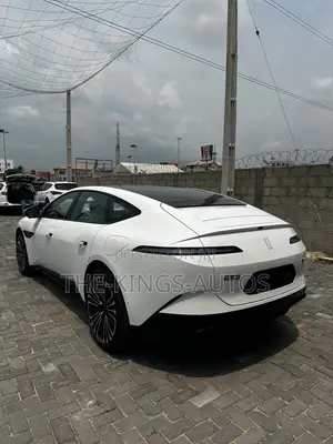 New Avatr 12 2025 White