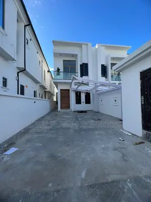 4bdrm Duplex in Lekki for sale