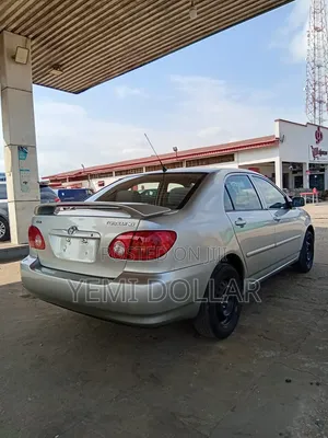 Toyota Corolla 2004 Silver