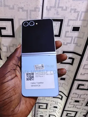 Samsung Galaxy Z Flip6 256 GB Blue