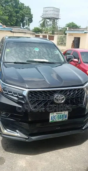 Toyota Land Cruiser Prado 2010 Black