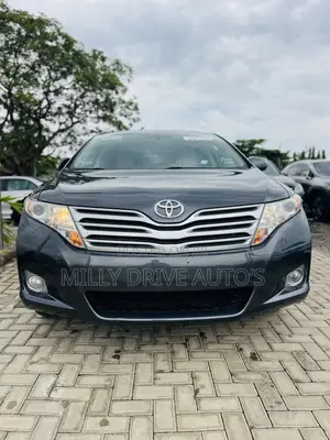 Toyota Venza V6 2011 Gray