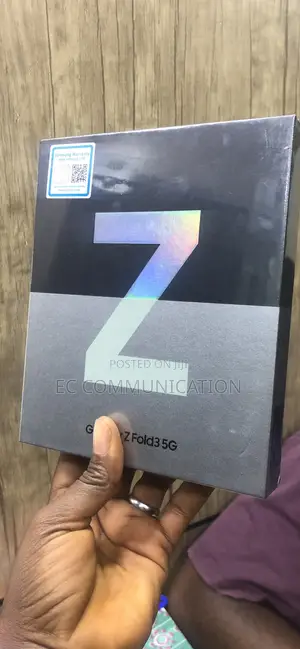 New Samsung Galaxy Fold 512 GB Silver