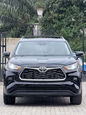 Toyota Highlander XLE 2021 Black