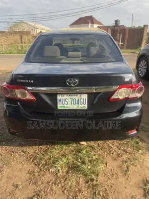 Toyota Corolla 2013 Black