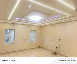 3bdrm Bungalow in Okebadan Estate for rent