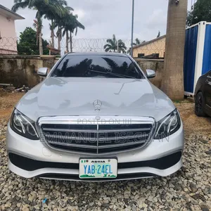 Mercedes-Benz E300 2017 Silver