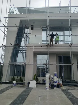 5bdrm Duplex in Hampton Estate, Chevron for sale
