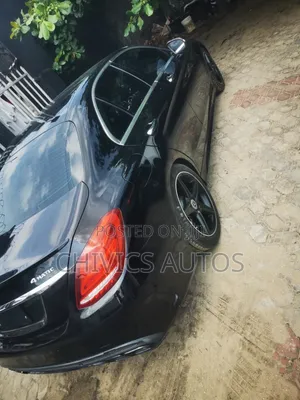 Mercedes-Benz C400 4Matic AWD Sedan (3.0L V6 7A) 2015 Black