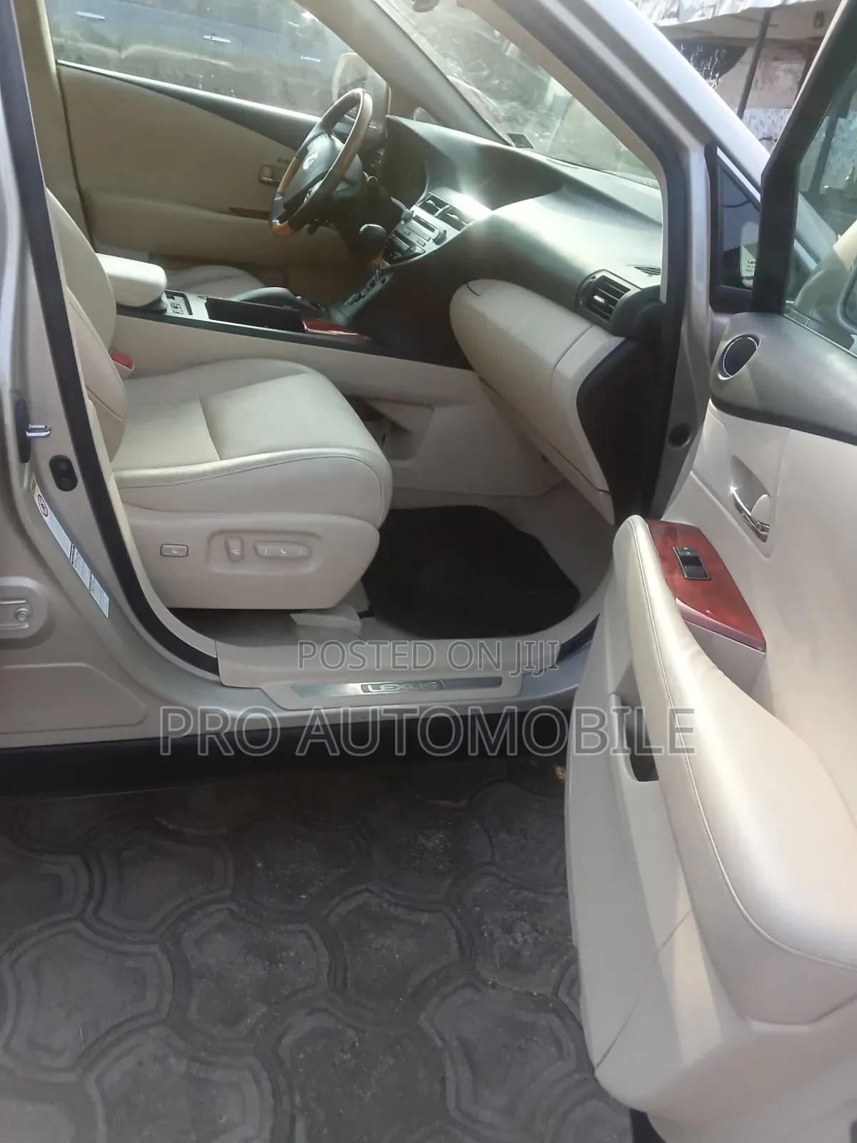 Lexus RX 2012 Gold