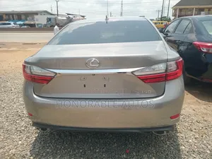 Lexus RX 2018 Gold