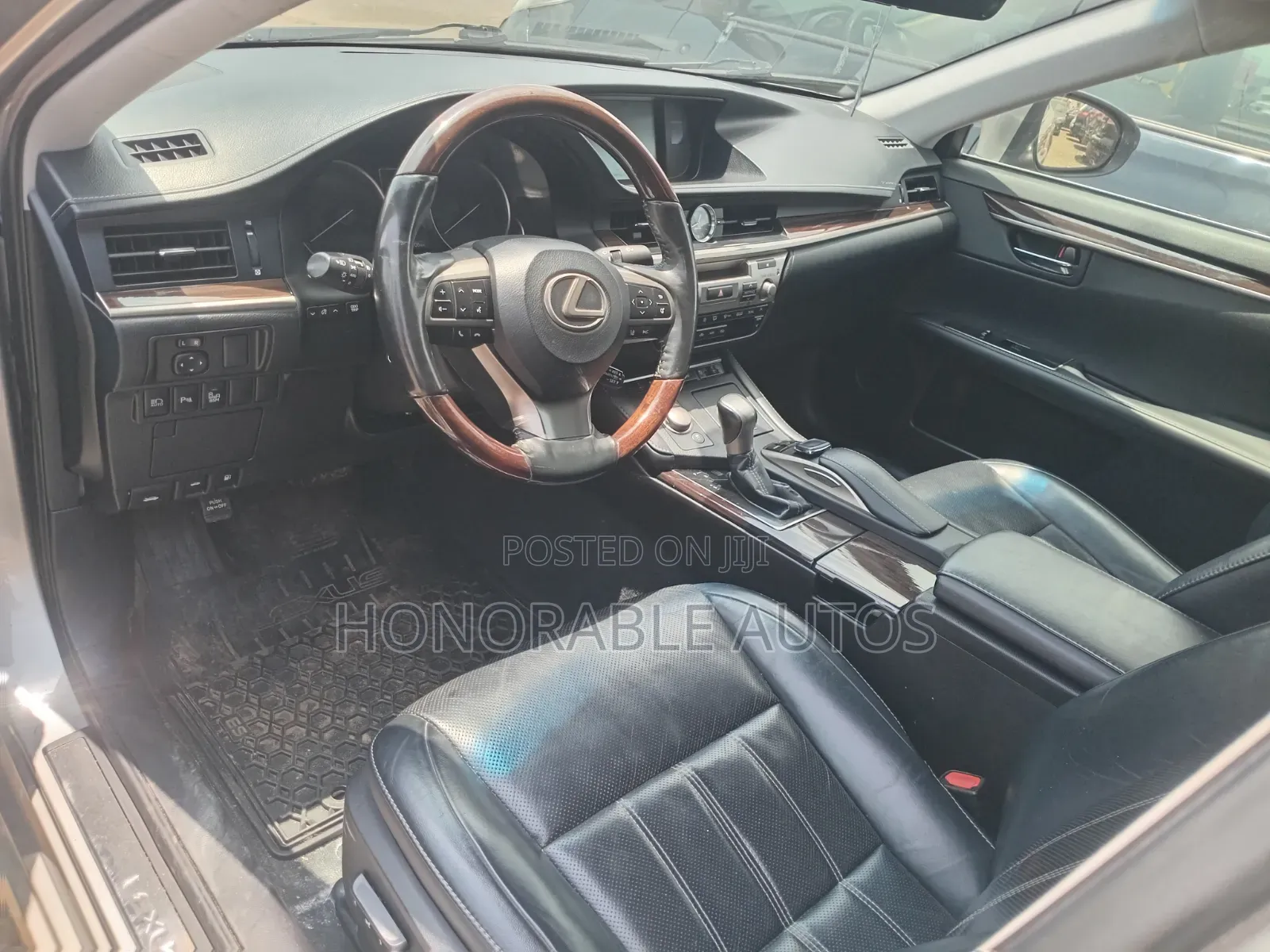 Lexus RX 2018 Gold