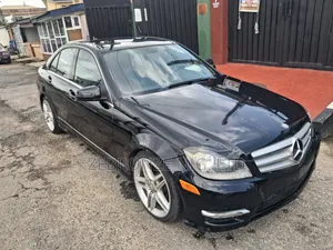 Mercedes-Benz C300 2013 Black