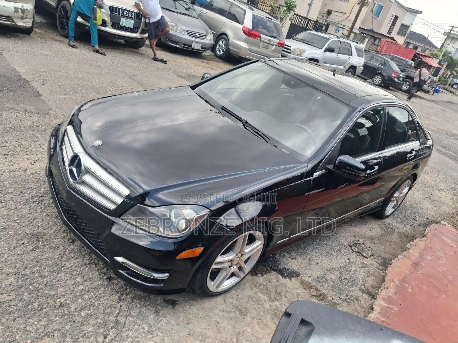 Mercedes-Benz C300 2013 Black