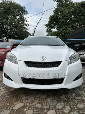Toyota Matrix 2010 White