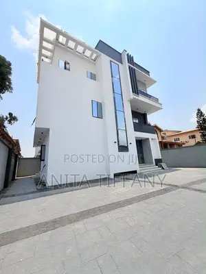 4bdrm Duplex in GRA Phase 1 for sale