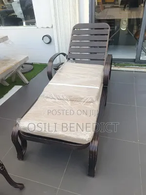 Quality Outdoor Relaxing or Swimming Pool Bed