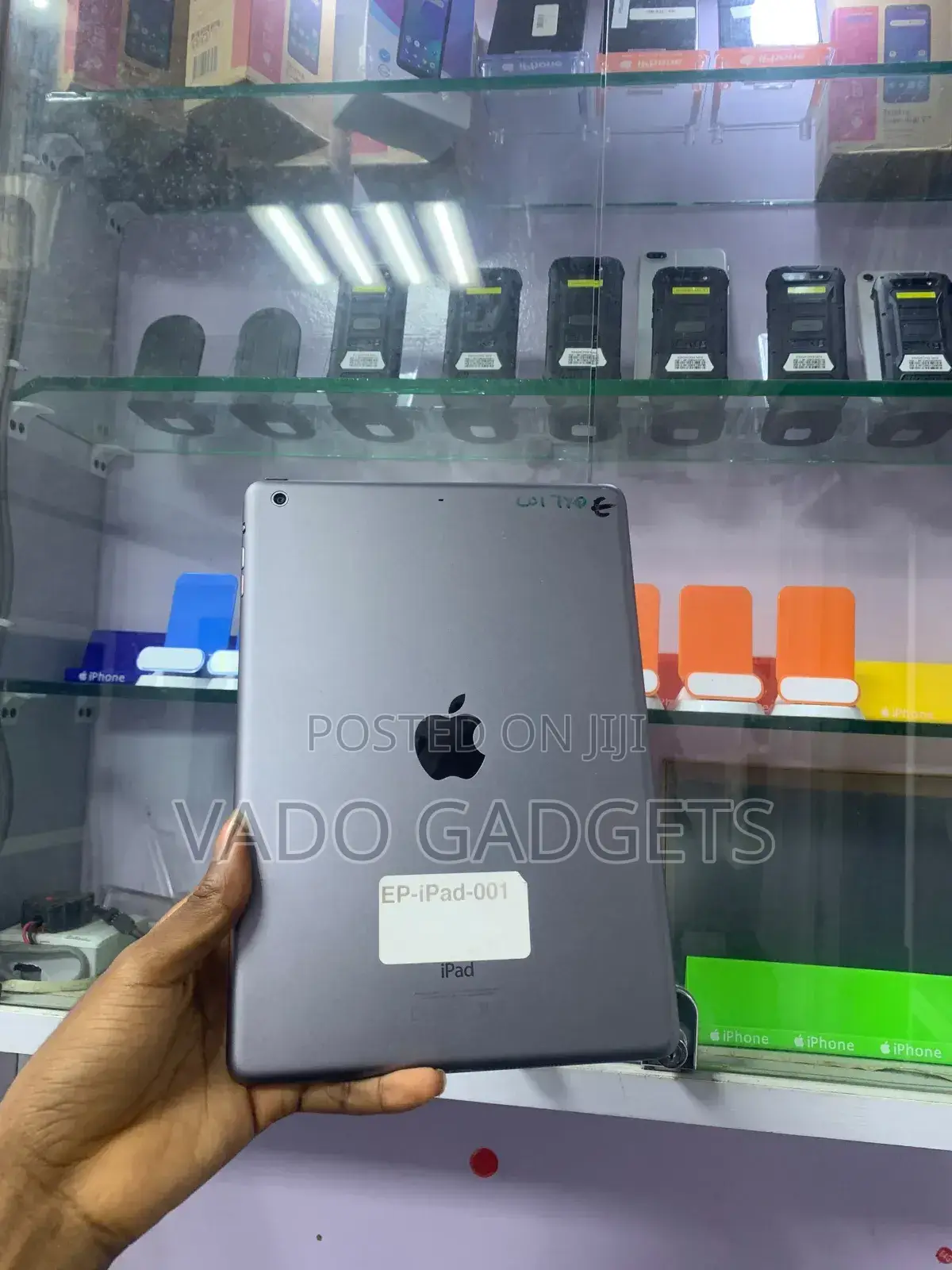 Apple iPad Air 32 GB Gray