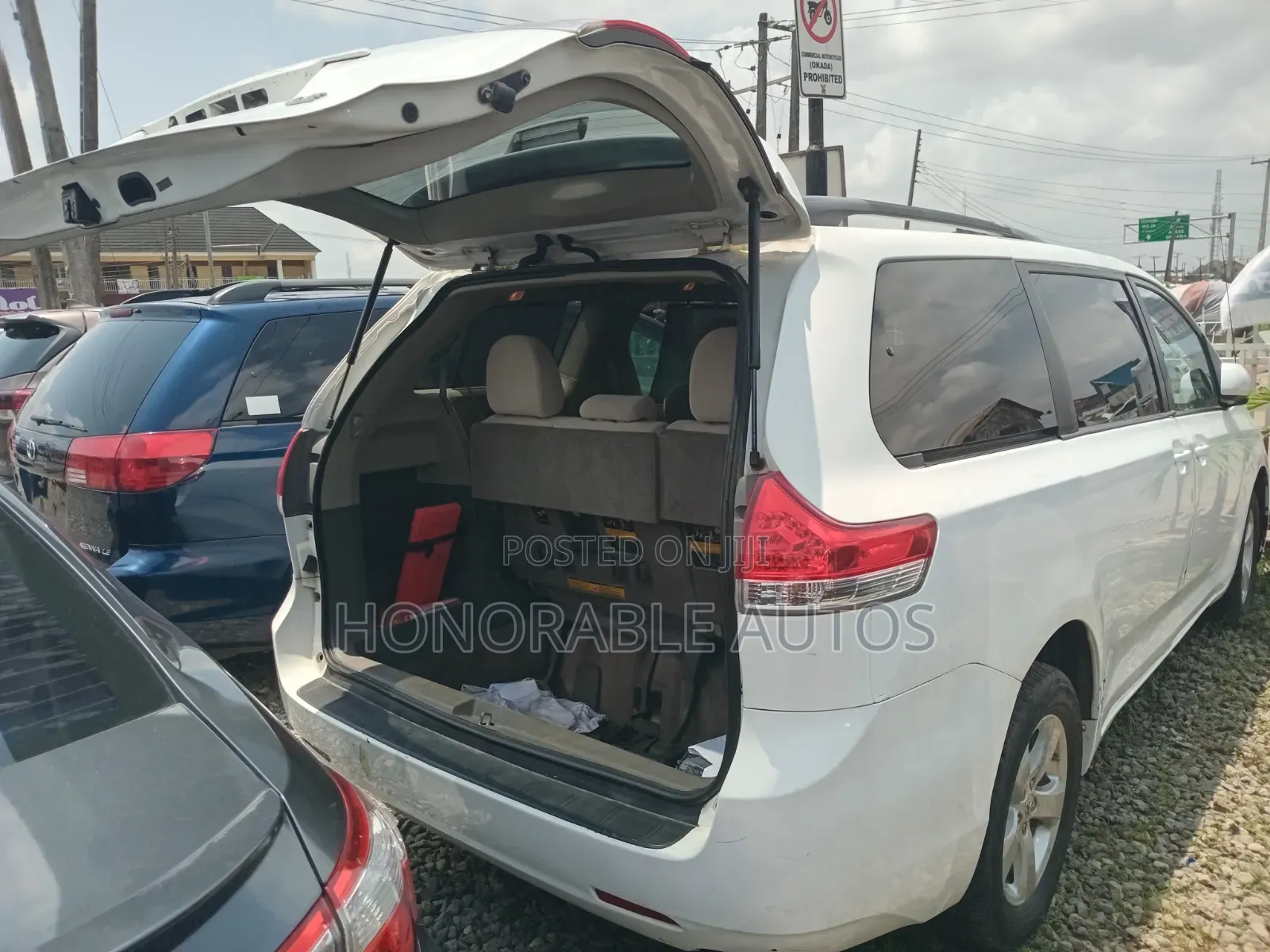Toyota Sienna 2014 White